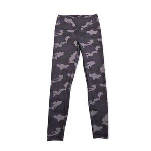 Yogalicious Camo Leggings Size Small